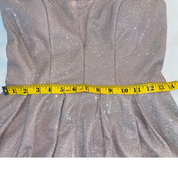 B. Darlin Rose Gold Shimmery Full Length Off-Shoulder Gown - Women's Size 7/8 - Picture 10 of 13